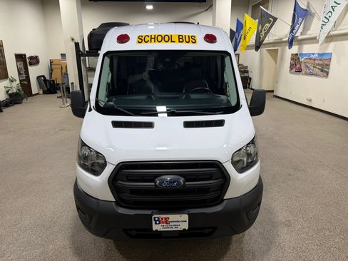 Used 2020 Ford Transit 150 XL RWD image 4