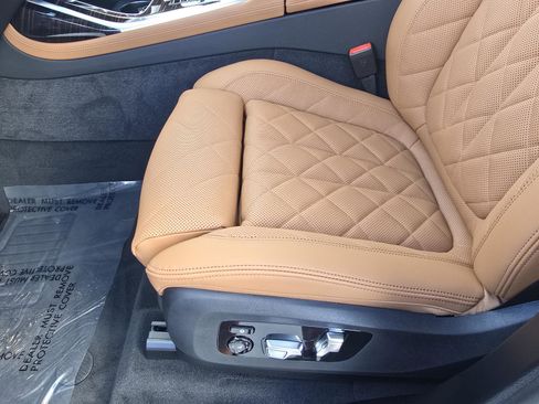 New 2026 BMW X7 xDrive40i w/ M Sport Package image 19