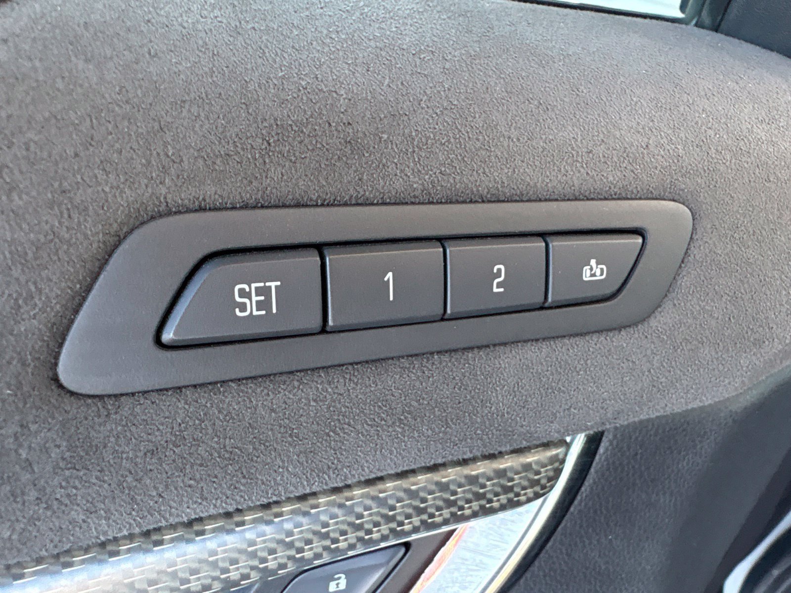 Used 2017 Cadillac ATS V w/ Luxury Package RWD image 13