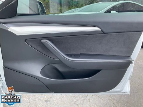 Used 2022 Tesla Model 3 Standard Range RWD image 70