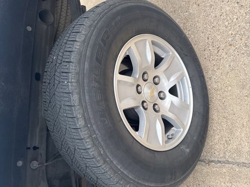 Used 2018 Chevrolet Silverado 1500 LT w/ Texas Edition image 7