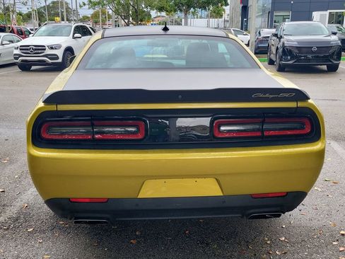 Used 2020 Dodge Challenger R/T image 6