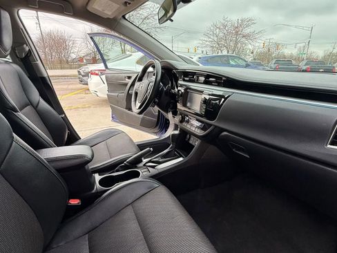 Used 2015 Toyota Corolla S image 12