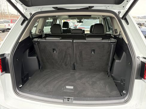 Used 2025 Volkswagen Atlas SE w/ Panoramic Sunroof Package image 27