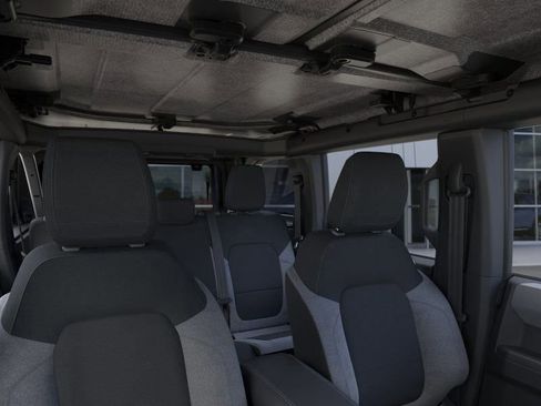 New 2025 Ford Bronco 4-Door image 14