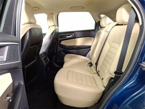 Used 2020 Ford Edge SEL w/ Convenience Package image 16