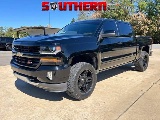Used 2018 Chevrolet Silverado 1500 LT w/ All Star Edition AWD/4WD image 1