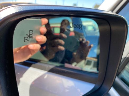 Used 2021 Jeep Renegade Latitude w/ Convenience Group image 70