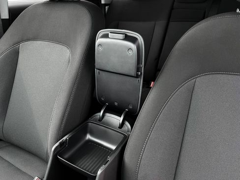 New 2024 Hyundai Kona SEL w/ Convenience Package image 18