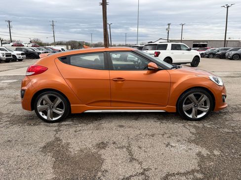 Used 2014 Hyundai Veloster Turbo image 8