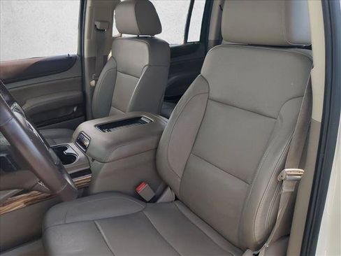 Used 2015 GMC Yukon XL SLT w/ Open Road Package RWD image 17