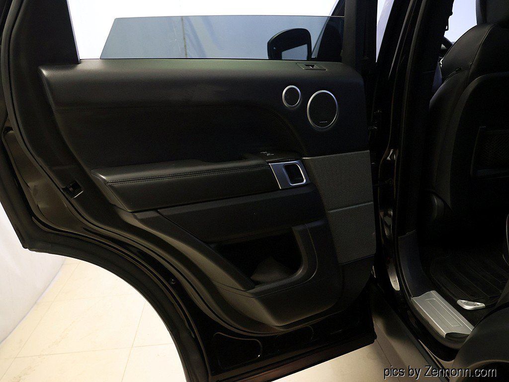 Used 2016 Land Rover Range Rover Sport HSE AWD/4WD image 29