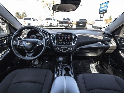 Used 2023 Chevrolet Malibu LT FWD image 23