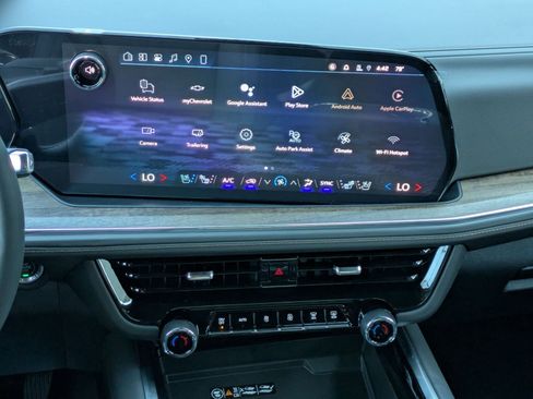 New 2026 Chevrolet Tahoe High Country AWD/4WD image 12