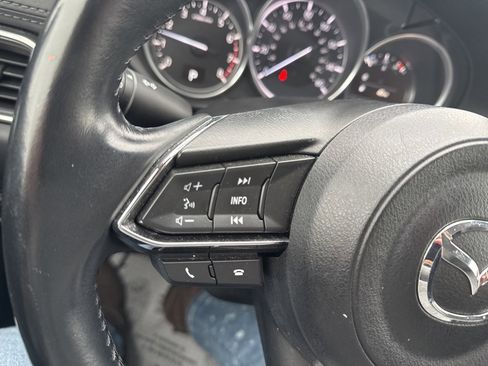 Used 2018 MAZDA CX-5 Touring w/ Preferred Equipment Package image 18