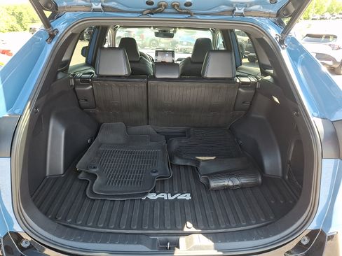 Used 2022 Toyota RAV4 XSE w/ XSE Grade Weather Package AWD/4WD image 31