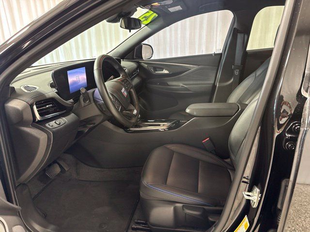 Used 2025 Buick Envista Sport Touring FWD image 13