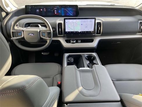 New 2025 Ford Expedition Max Active image 10