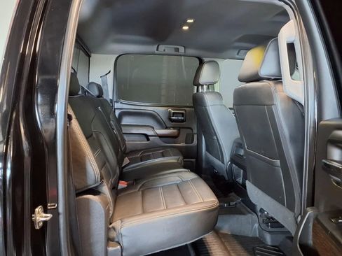 Used 2018 GMC Sierra 1500 Denali AWD/4WD image 9