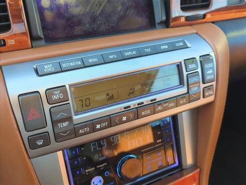 Used 2004 Lexus SC 430 Convertible image 19