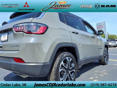 Used 2022 Jeep Compass Limited w/ Sun and Sound Group AWD/4WD image 6