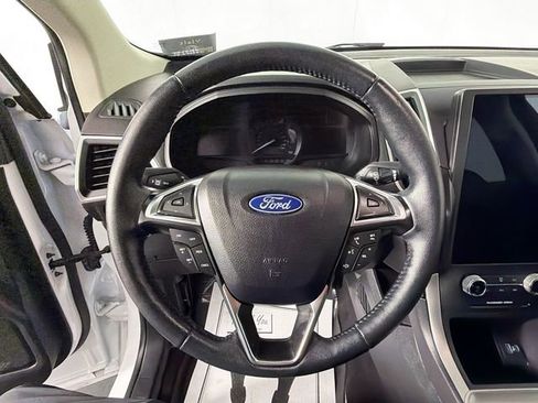 Used 2024 Ford Edge SEL w/ Convenience Package image 11
