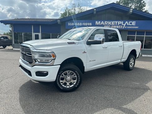 Used 2024 RAM 2500 Laramie w/ Safety Group AWD/4WD image 3