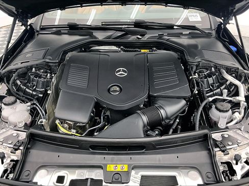 Used 2026 Mercedes-Benz CLE 300 4MATIC Cabriolet image 9