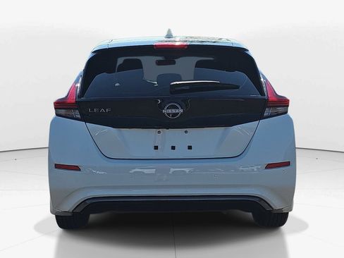 Used 2025 Nissan Leaf S FWD image 5