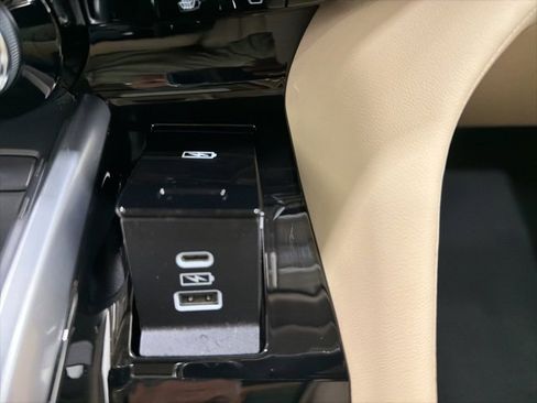 Certified 2023 Acura MDX SH-AWD w/ Technology Package image 42