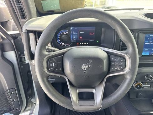 Used 2022 Ford Bronco 4-Door AWD/4WD image 14