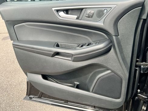 Used 2024 Ford Edge Titanium w/ Equipment Group 301A image 28