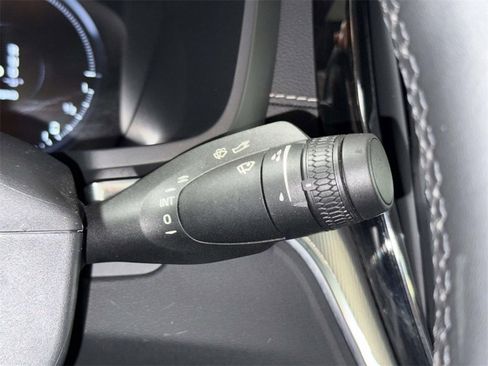 Used 2022 Volvo S60 T8 R-Design w/ Advanced Package image 27