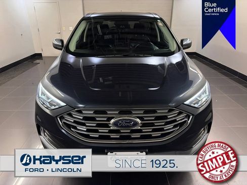 Certified 2022 Ford Edge SEL w/ Convenience Package AWD/4WD image 2