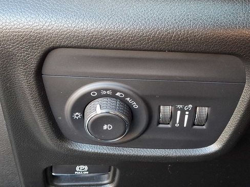 Used 2022 Jeep Grand Cherokee L Limited w/ Luxury Tech Group II AWD/4WD image 27