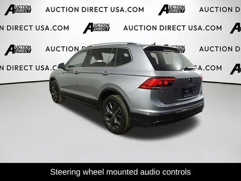Used 2024 Volkswagen Tiguan SE image 5