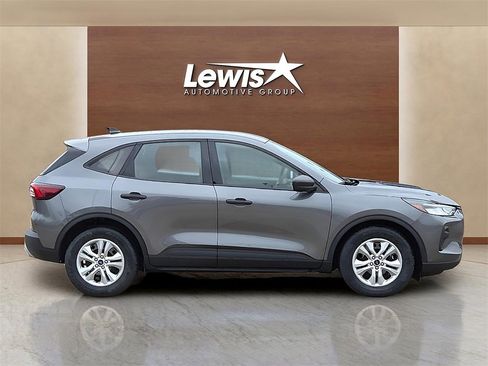 Used 2023 Ford Escape FWD image 6