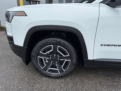 New 2026 Jeep Cherokee Laredo AWD/4WD image 22