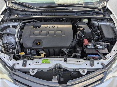 Used 2015 Toyota Corolla LE image 21