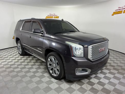 Used 2015 GMC Yukon Denali w/ Touring Package RWD image 8