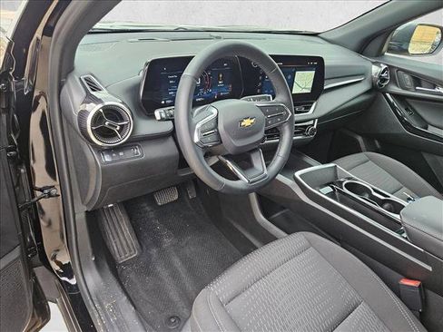 Used 2025 Chevrolet Equinox LT image 13