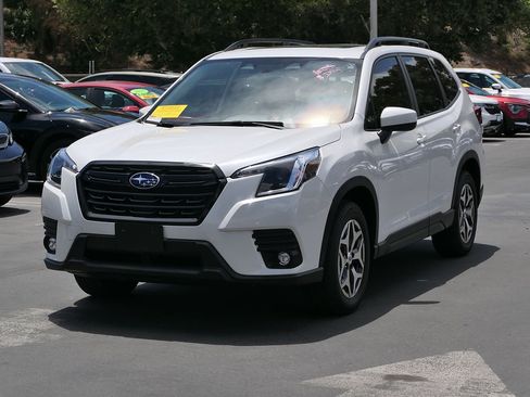 Used 2024 Subaru Forester Premium AWD/4WD image 7