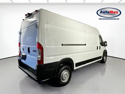 Used 2024 RAM ProMaster 2500 w/ Convenience Group FWD image 2