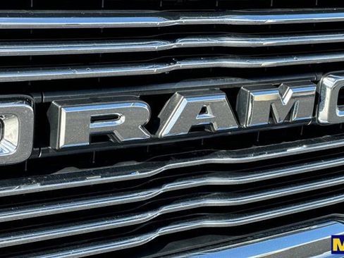Used 2022 RAM 2500 Laramie image 33