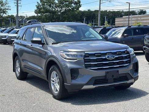 New 2026 Ford Explorer Active AWD/4WD image 2