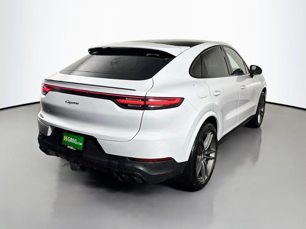 Used 2023 Porsche Cayenne Platinum Edition AWD/4WD image 10