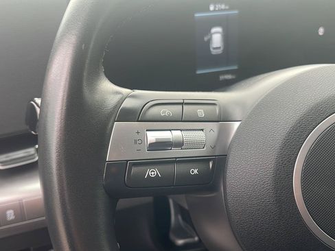 Certified 2025 Hyundai Kona SEL AWD/4WD image 30