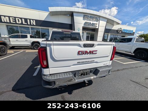 Used 2020 GMC Sierra 1500 SLT w/ SLT Premium Plus Package AWD/4WD image 8