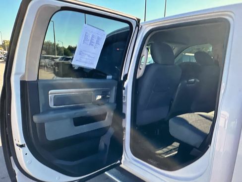 Used 2017 RAM 1500 Big Horn AWD/4WD image 11
