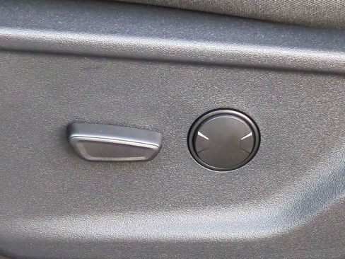 Used 2025 Ford F350 XLT w/ FX4 Off-Road Package image 18